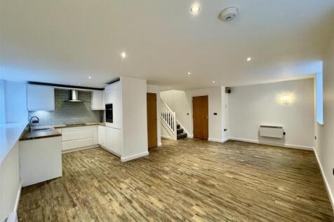 OPEN PLAN LIVING DINING KITCHEN