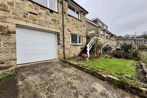 EXTERNAL FRONT, GARAGE AND DRIVEWAY
