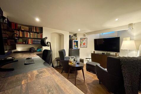 office / TV room