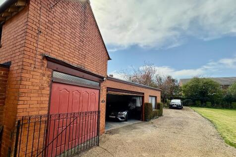 garage(s)