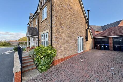 driveway &amp; garage