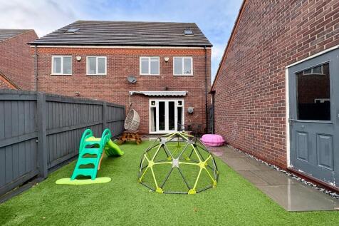 artificial lawn