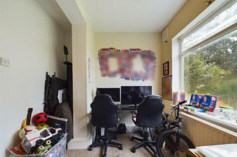 CAM02337G0-PR0163-STILL027.jpg