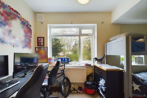 CAM02337G0-PR0163-STILL024.jpg