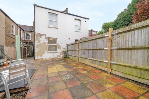 Felmingham Road-3.jpg