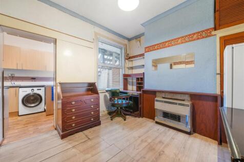 Felmingham Road-7.jpg
