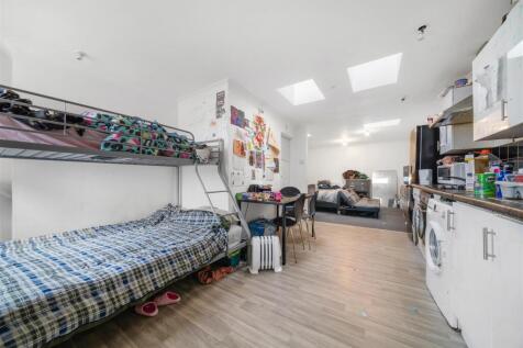 111c Maple Road-5.jpg