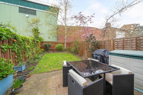 Ridgewell Close-10.jpg