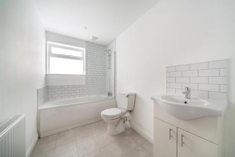 Maple Court-3.JPG