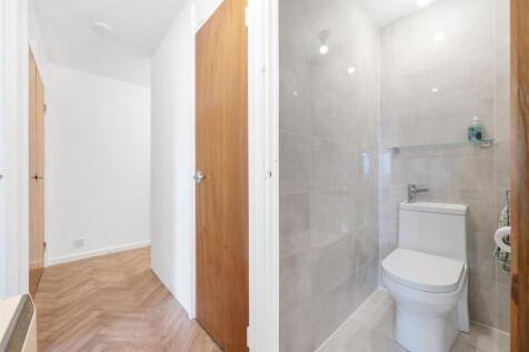 Deverill Court-6.JPG