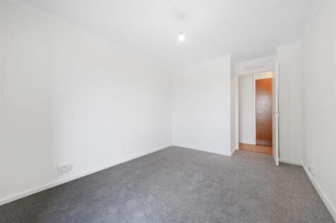 Deverill Court-8.JPG