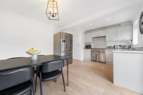 48 Tintagel Road-10.JPG