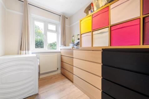 Queen Adelaide Road-4.JPG