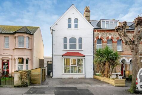 Birchanger Road, SE25 5BH-1.jpg