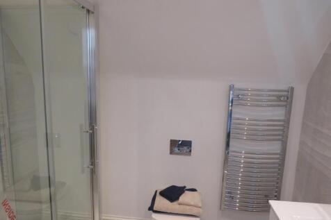 En-suite Bathroom
