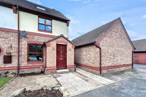 3 Bedroom End Terrace