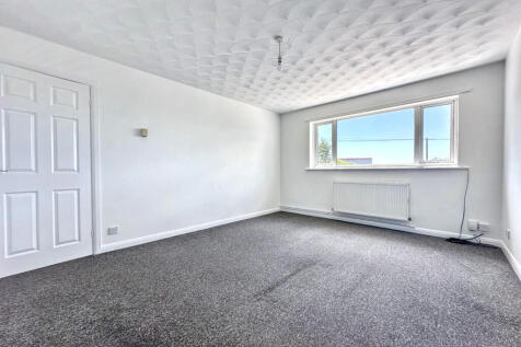 2 Bedroom Flat for Sale