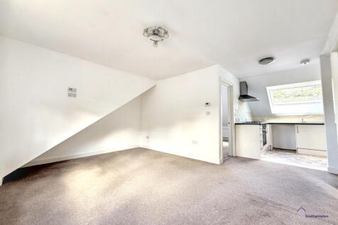 2 Bedroom Flat for Sale