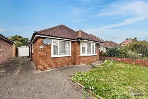3 bed bungalow for sale Archery Grove, Southampto