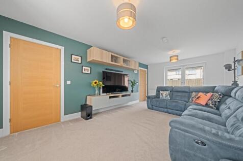 Dual aspect Lounge