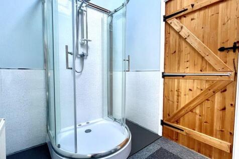 Annex Shower Room