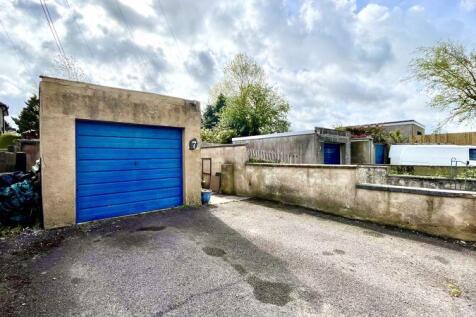 Garage &amp; Driveway