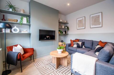 8 Gordon Terrace LR (1)
