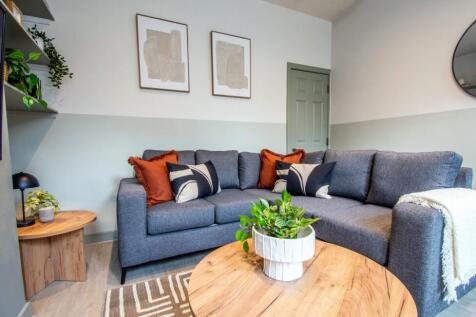 8 Gordon Terrace LR (5)