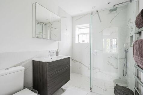 Primary Ensuite
