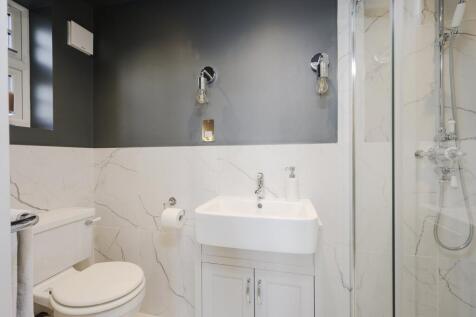 Bedroom 4 Ensuite