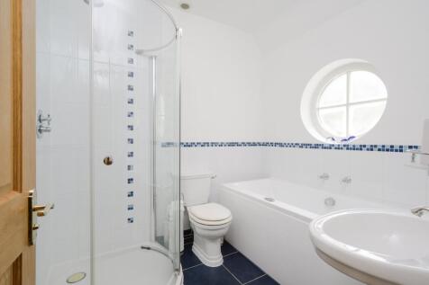 Bedroom 2 Ensuite