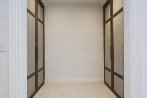 Dressing Room 