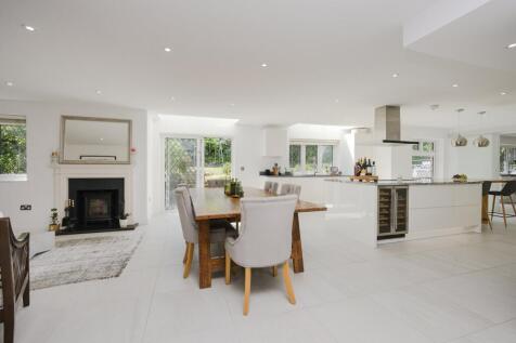 Open Plan Famly Living