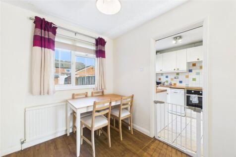 Kitchen/ Dining