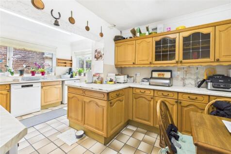 Kitche/ Breakfast