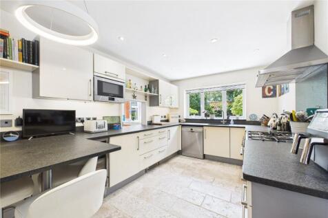 Kitchen/ Breakfast