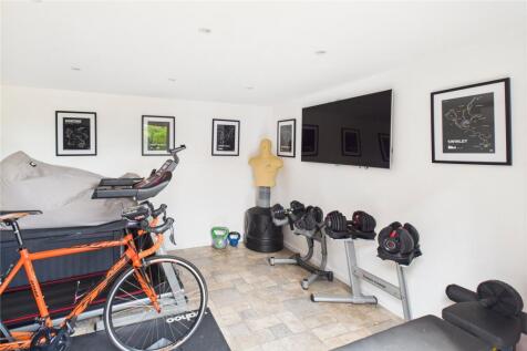 Garden Cabin/ Gym