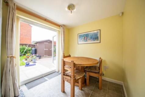 Kitchen /Dining Room