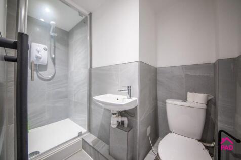 Basement ensuite