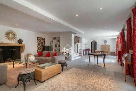 Living-room Fireplace Carpet
