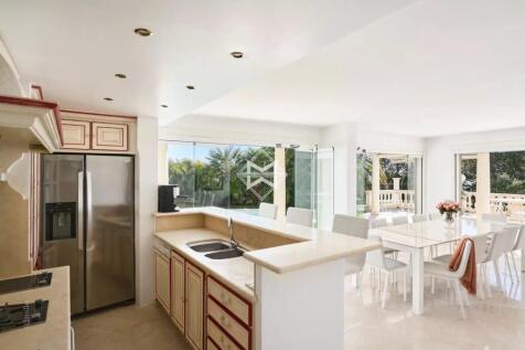 Kitchen Stainless steel Tile