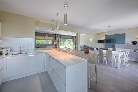 Kitchen Wooden floor