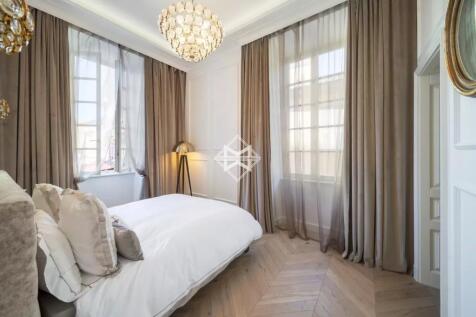 1 PL CHARLES FELIX APT#1 IMMO M&amp;S NICE