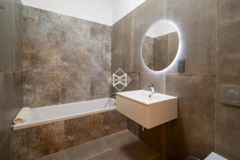 1 PL CHARLES FELIX APT#1 IMMO M&amp;S NICE