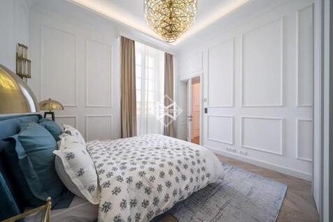 1 PL CHARLES FELIX APT#1 IMMO M&amp;S NICE