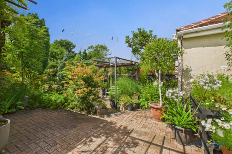 Property Image 28