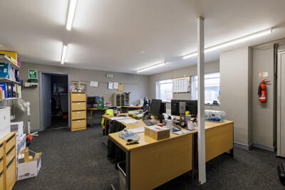 Photo 10