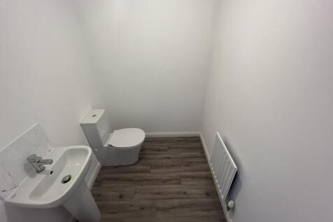 Cloakroom/wc