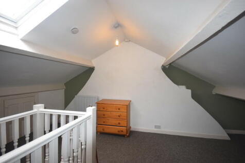 LOFT ROOM 