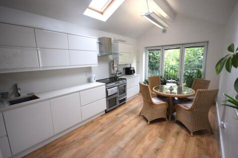 EXTENDED KITCHEN